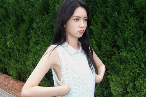 良子当众亲吻新女友喊非剧本！网友扒出3天前分手记录：网红爱情滤镜碎了
